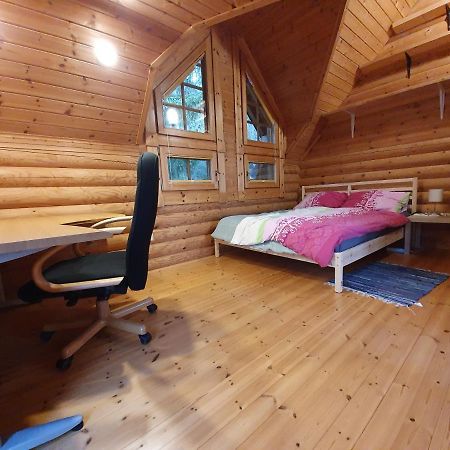 Cosy Spacious Wooden Chalet Na Hrib Stiska Vas Dış mekan fotoğraf